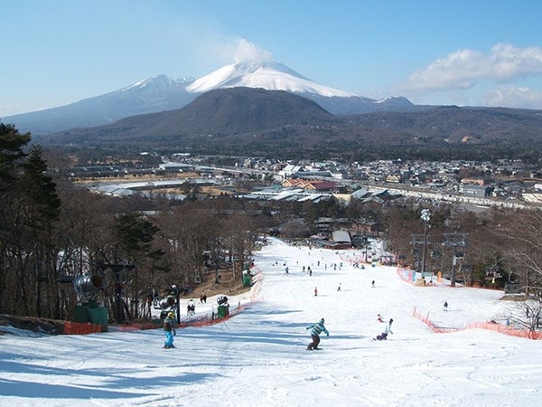 ■足元ゆったりのびのびシートバスで行く!【東京発着Cタイム】朝発日帰り 軽井沢プリンスホテルスキー場【滞在約7時間】1
